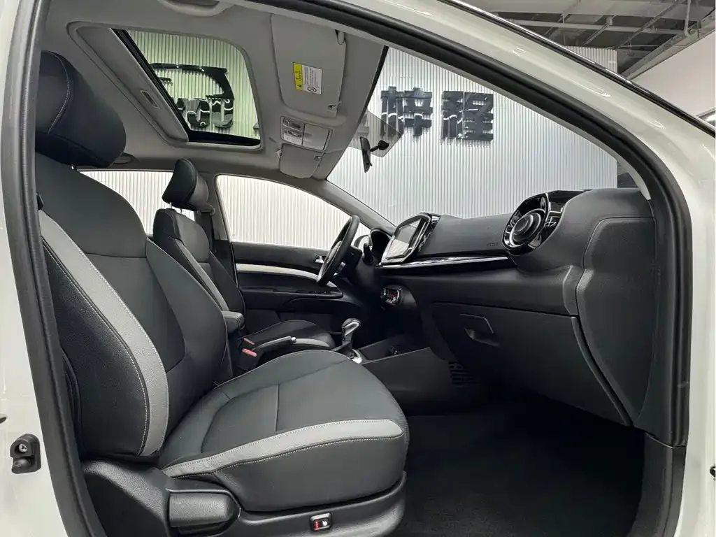 Kia KX1 — фото 2