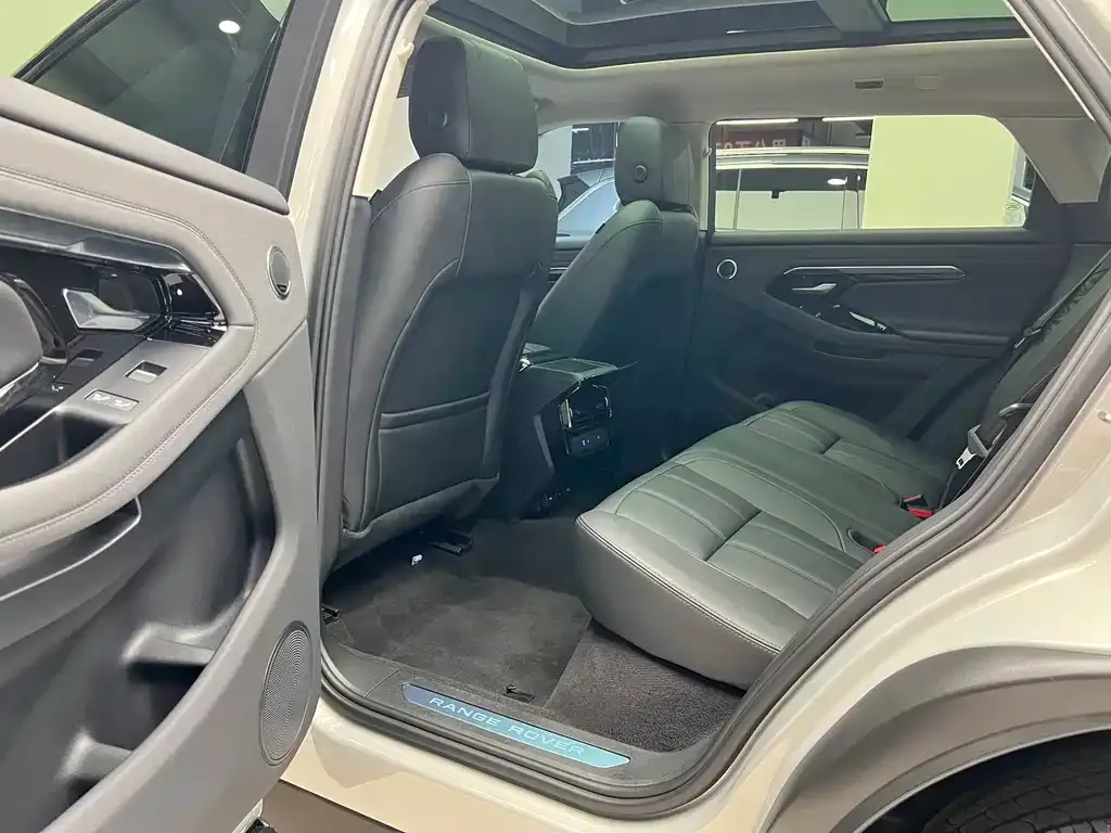 Land Rover Evoque — фото 2