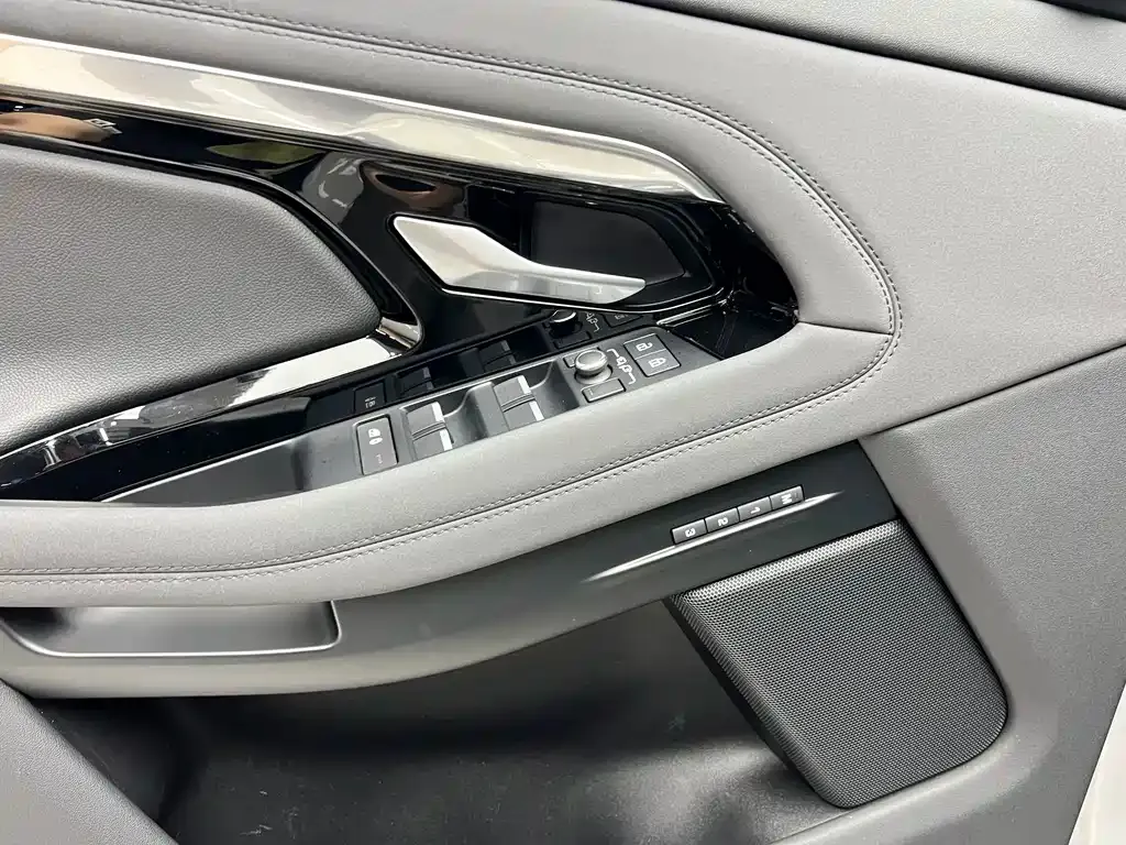 Land Rover Evoque — фото 5