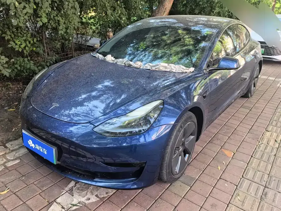 Tesla Model 3 — фото 1