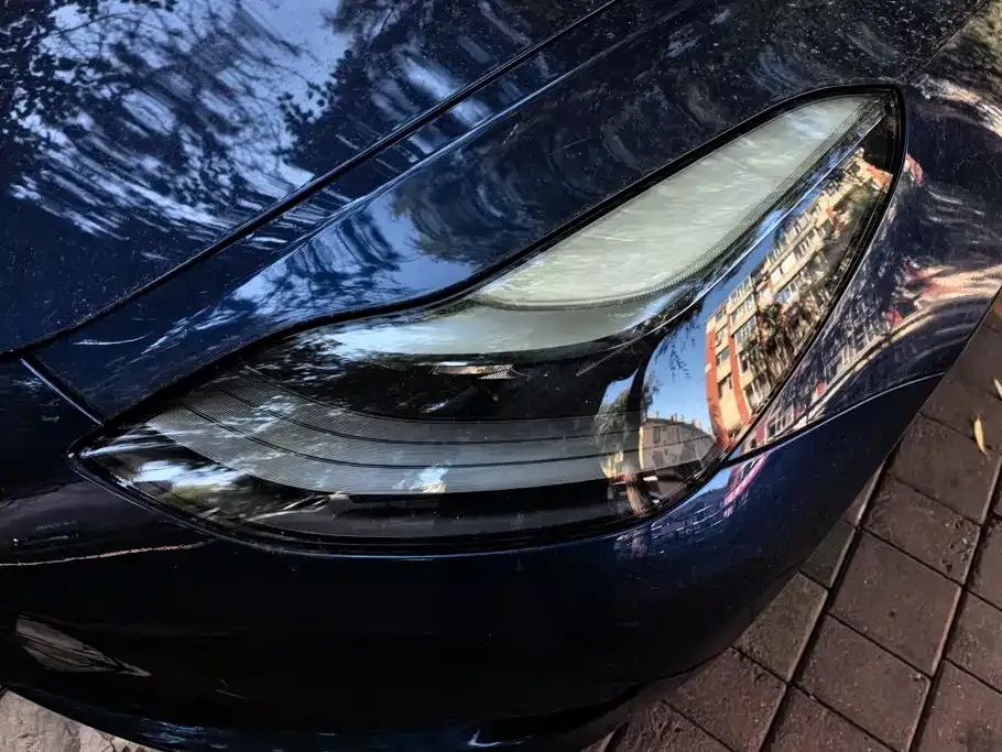 Tesla Model 3 — фото 4