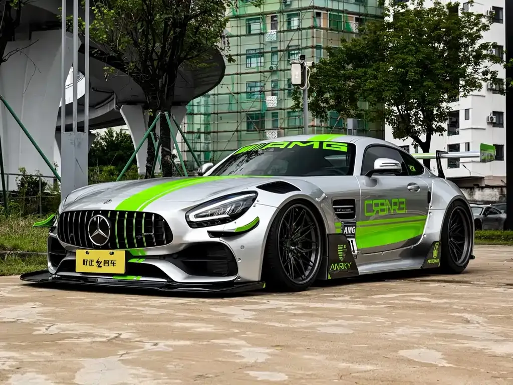 Mercedes-Benz AMG GT — фото 1