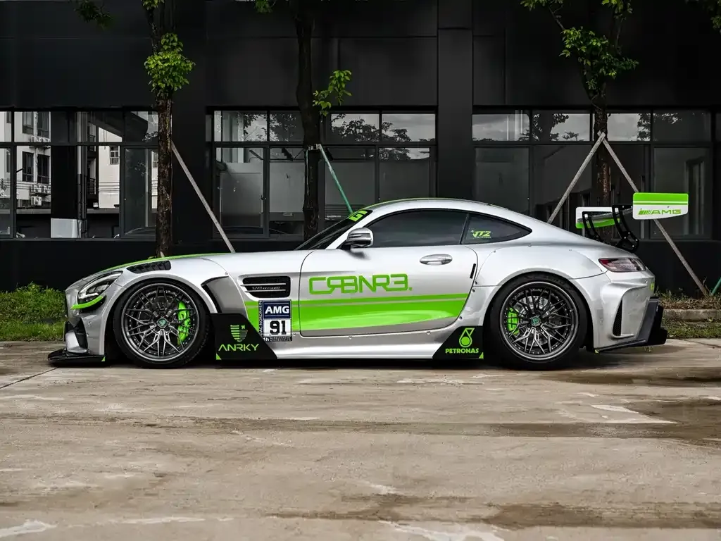 Mercedes-Benz AMG GT — фото 8