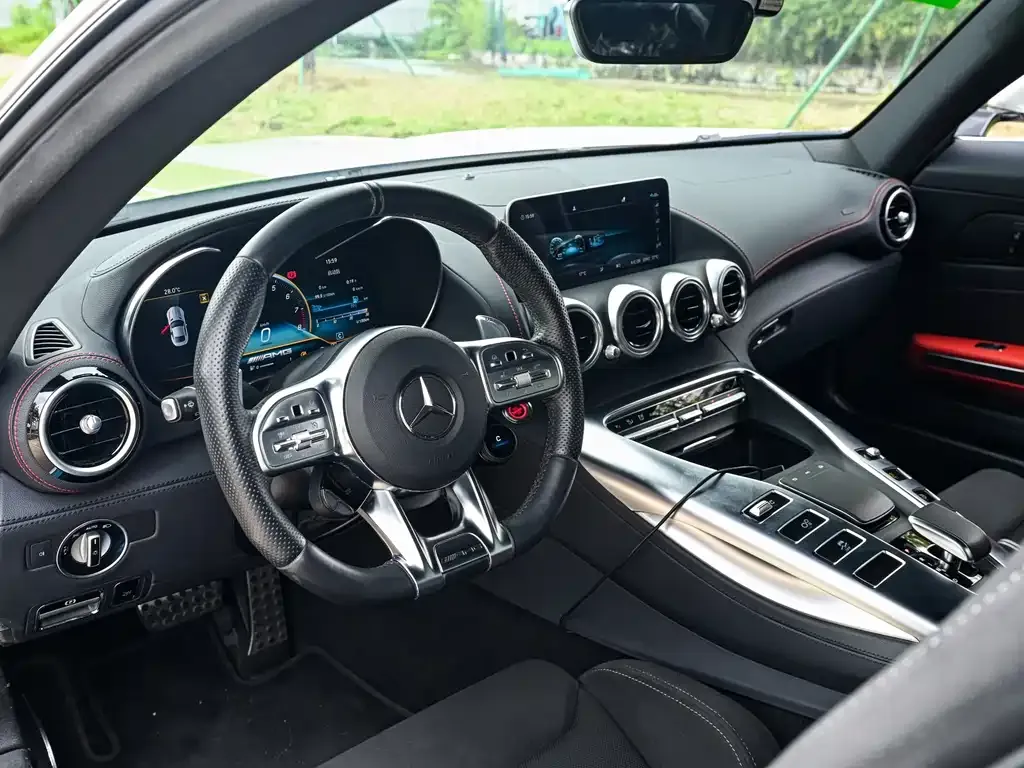 Mercedes-Benz AMG GT — фото 10