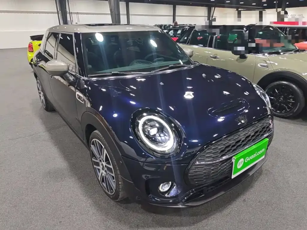 MINI Clubman — фото 6