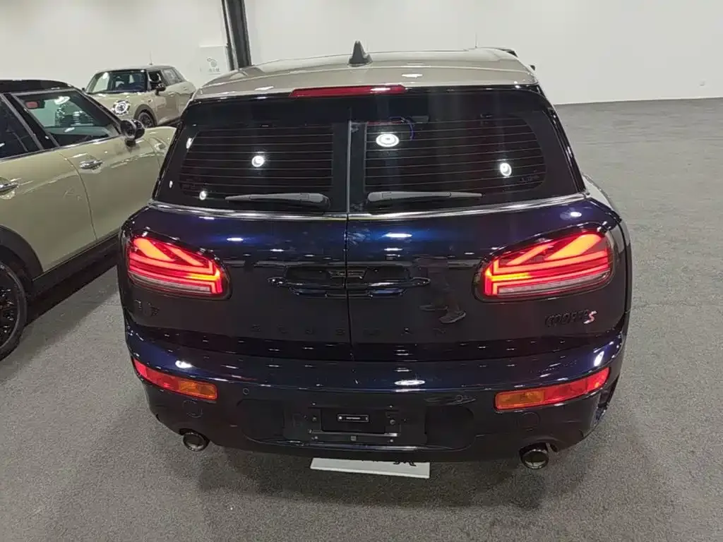 MINI Clubman — фото 4
