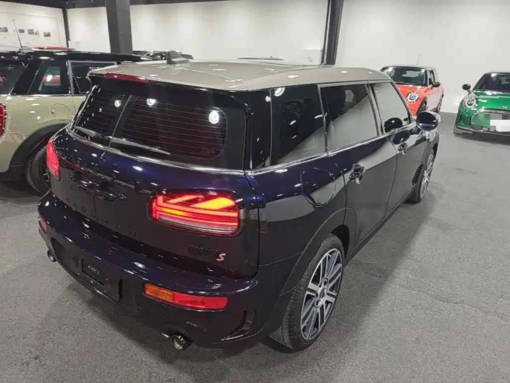 MINI Clubman — фото 8