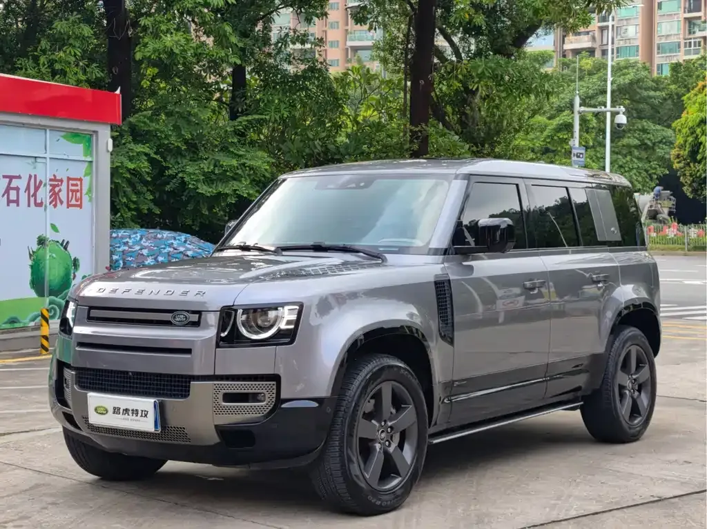 Land Rover Defender — фото 1