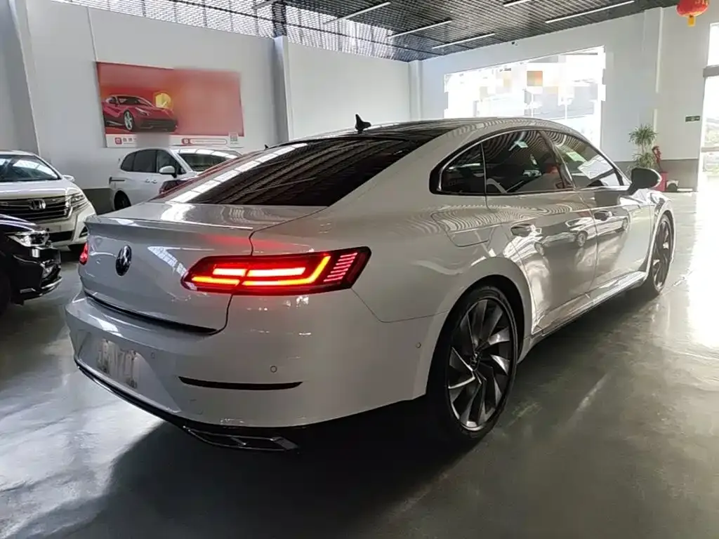 Volkswagen CC — фото 3