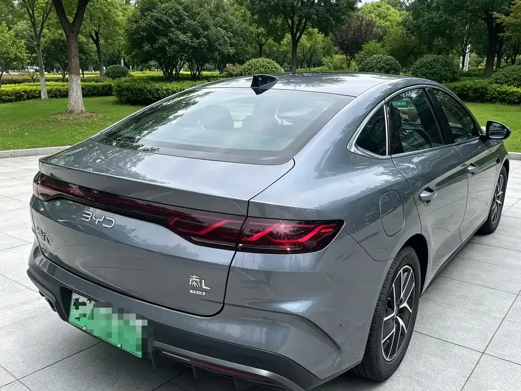 BYD Qin L — фото 10
