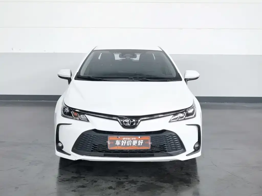 Toyota Corolla — фото 2