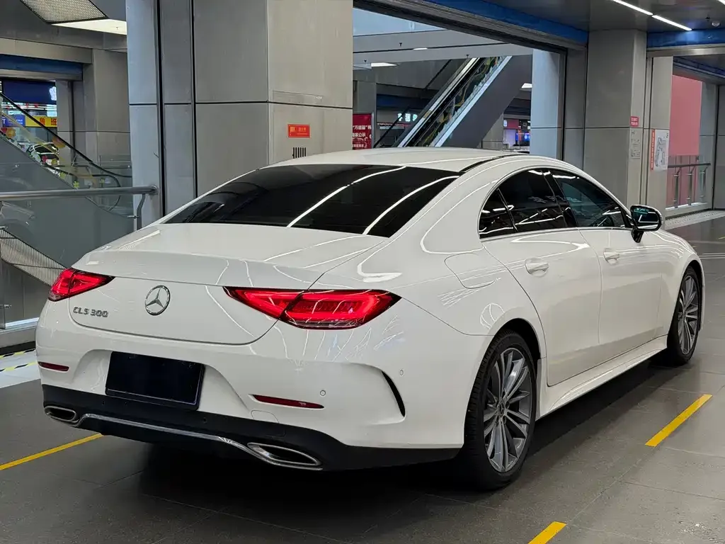 Mercedes-Benz CLS — фото 2
