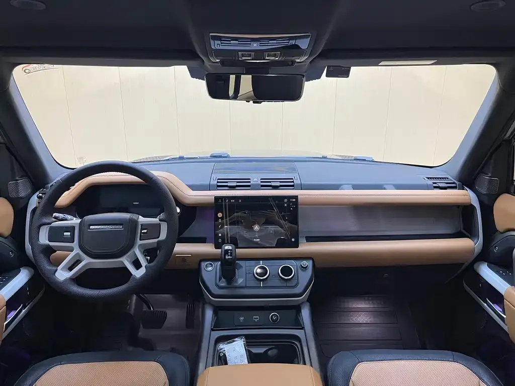 Land Rover Defender — фото 10