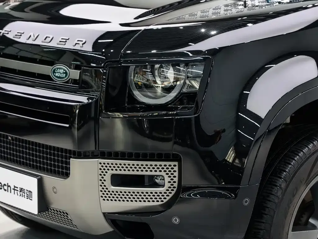 Land Rover Defender — фото 8