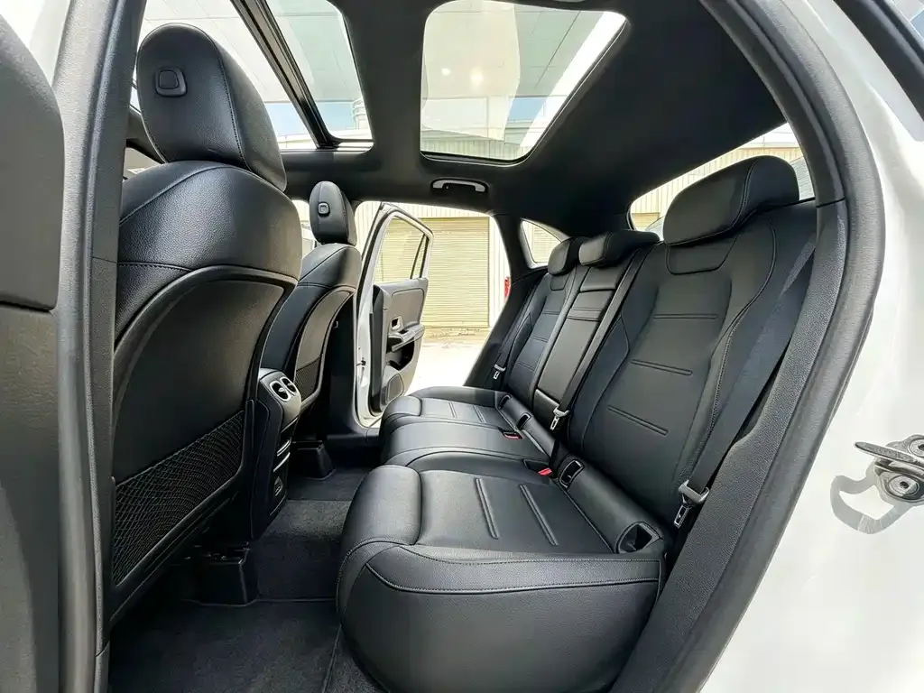 Mercedes-Benz GLA — фото 10