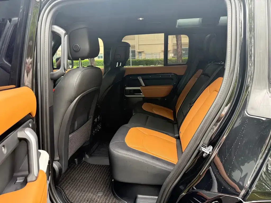 Land Rover Defender — фото 8