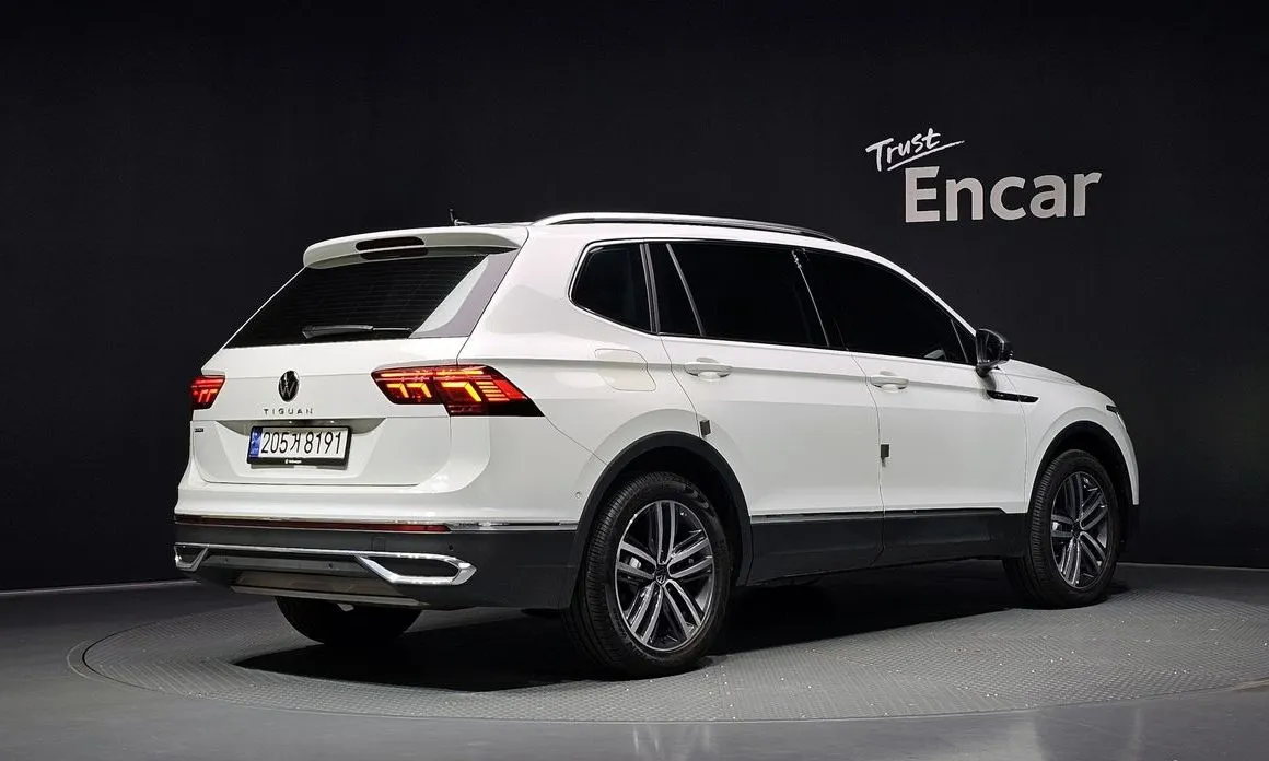 Volkswagen Tiguan — фото 5