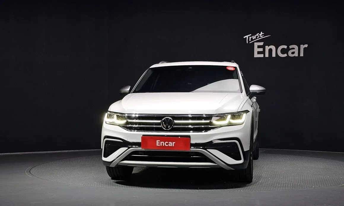 Volkswagen Tiguan — фото 4