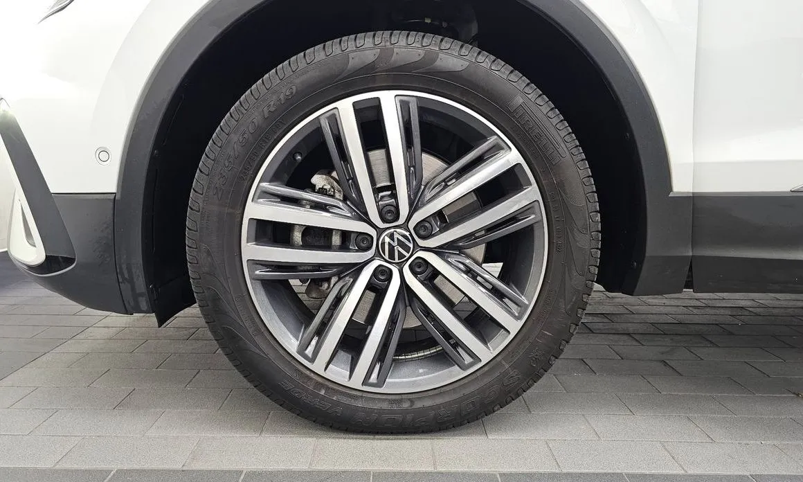 Volkswagen Tiguan — фото 6