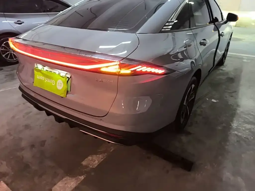 Geely Galaxy L6 — фото 10