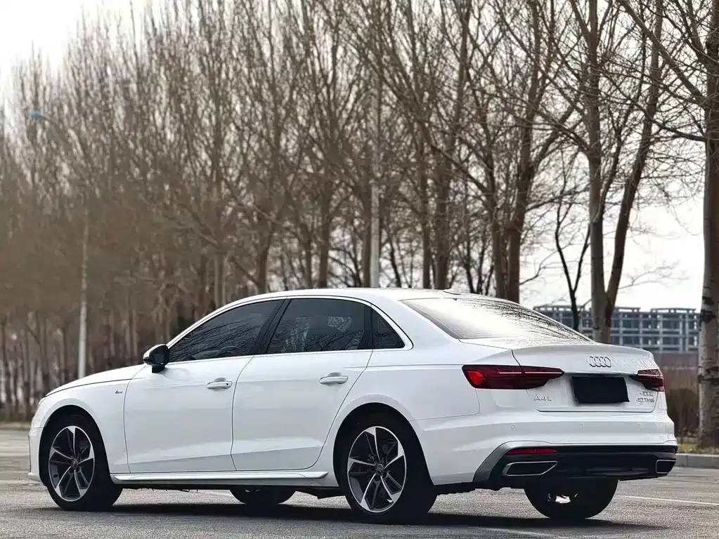 Audi A4L — фото 5