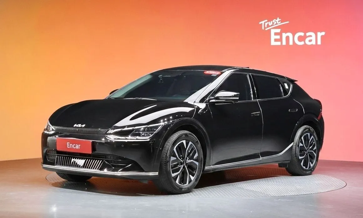 Kia EV6 — фото 1