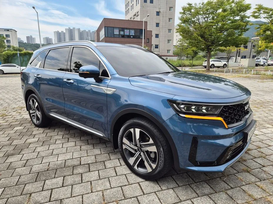 Kia Sorento — фото 9