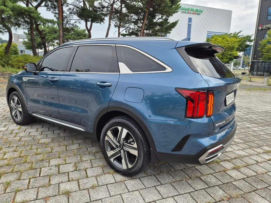 Kia Sorento — фото 3