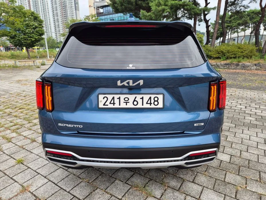 Kia Sorento — фото 8