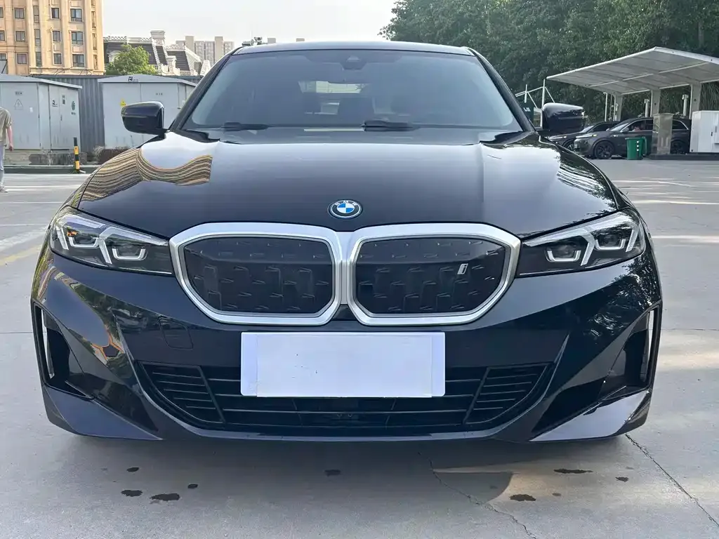 BMW i3 — фото 1