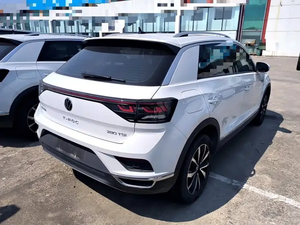 Volkswagen T-Roc — фото 4