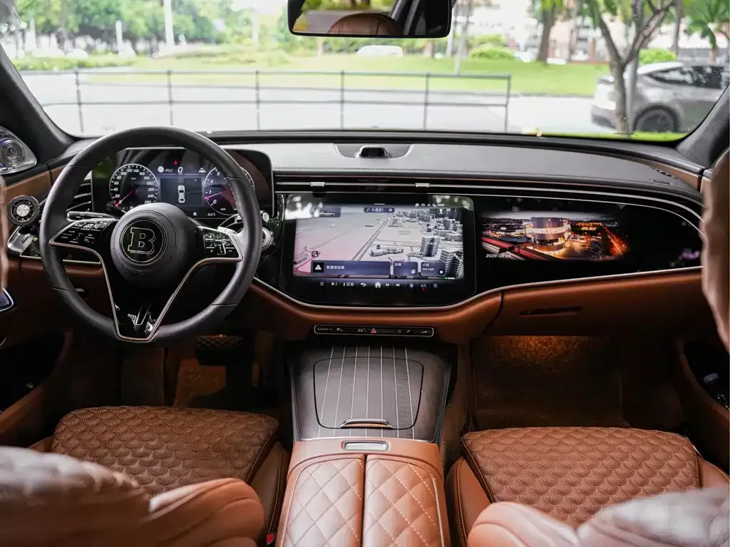 Mercedes-Benz E-Class — фото 4