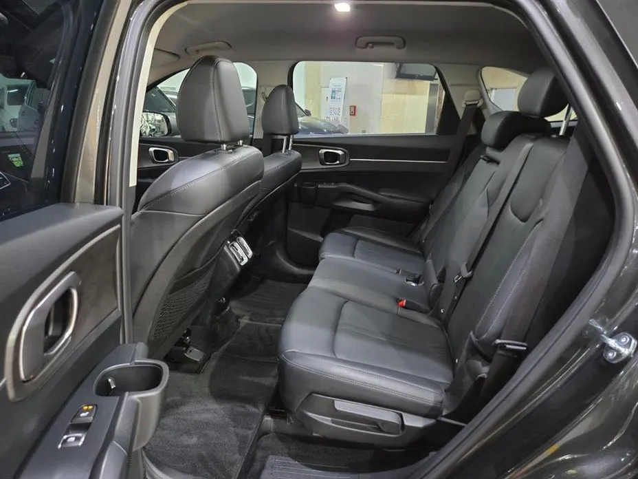Kia Sorento — фото 5