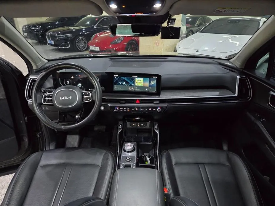 Kia Sorento — фото 4