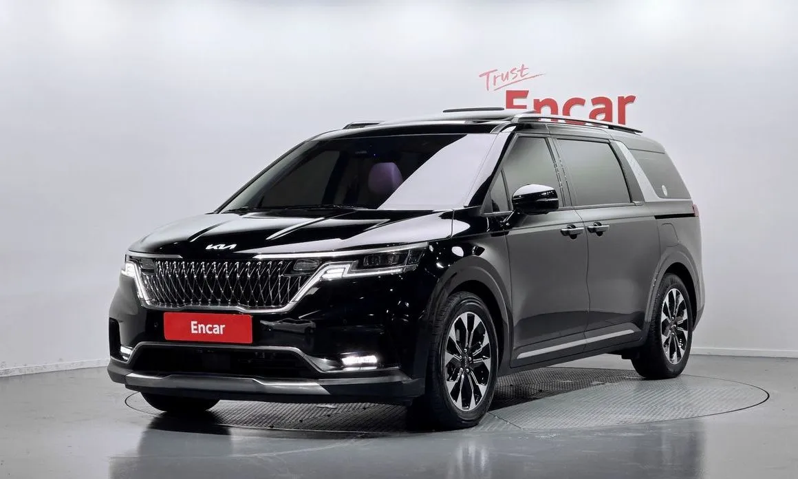 Kia Carnival — фото 1