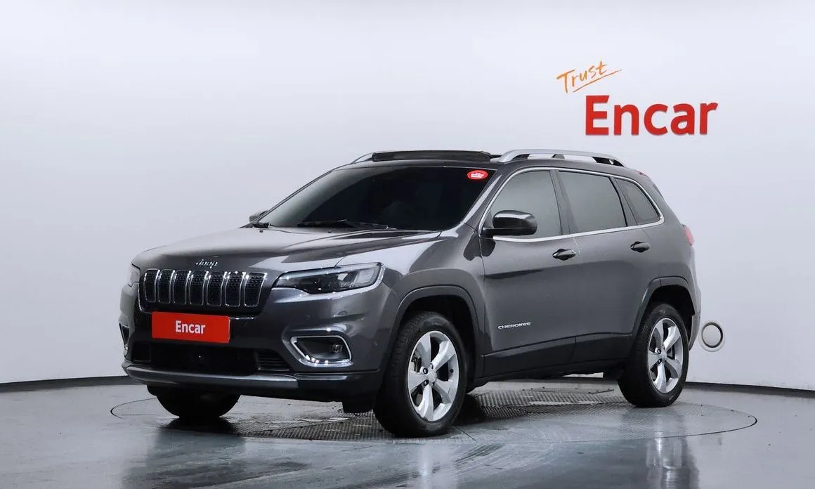 Jeep Cherokee — фото 1