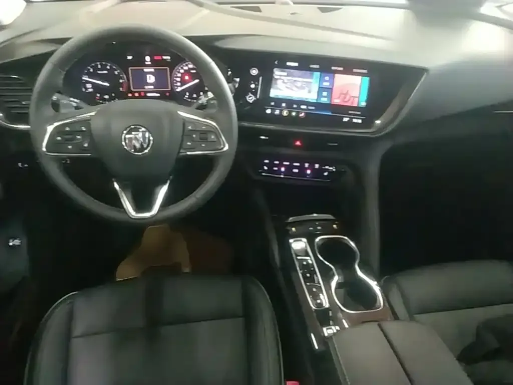 Buick Envision Plus — фото 10