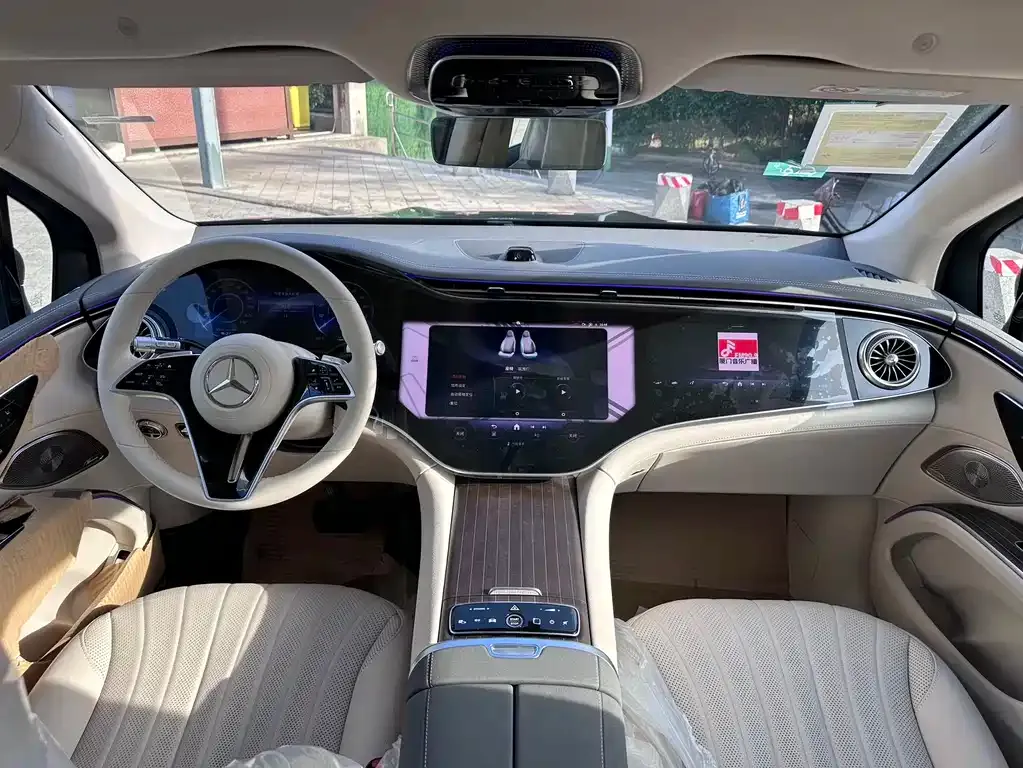 Mercedes-Benz EQS SUV — фото 2