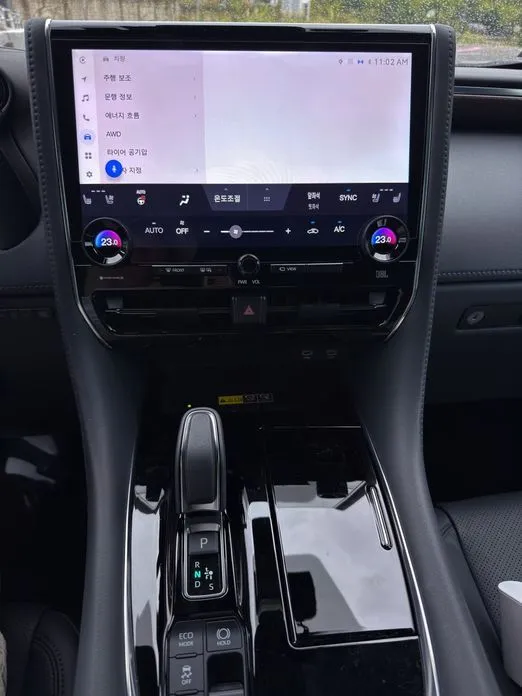 Toyota Alphard — фото 4