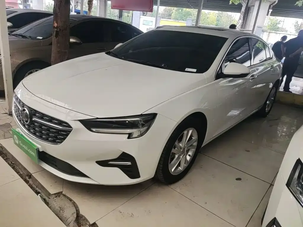 Buick Regal — фото 1