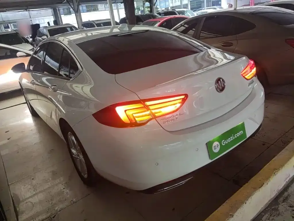 Buick Regal — фото 10