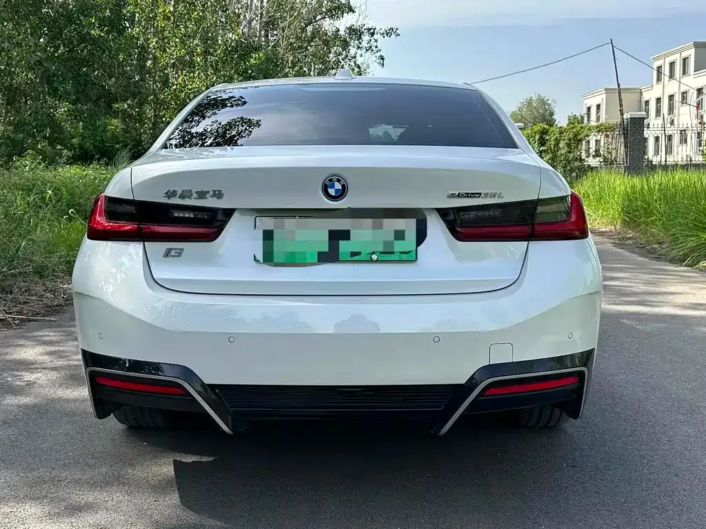 BMW i3 — фото 8