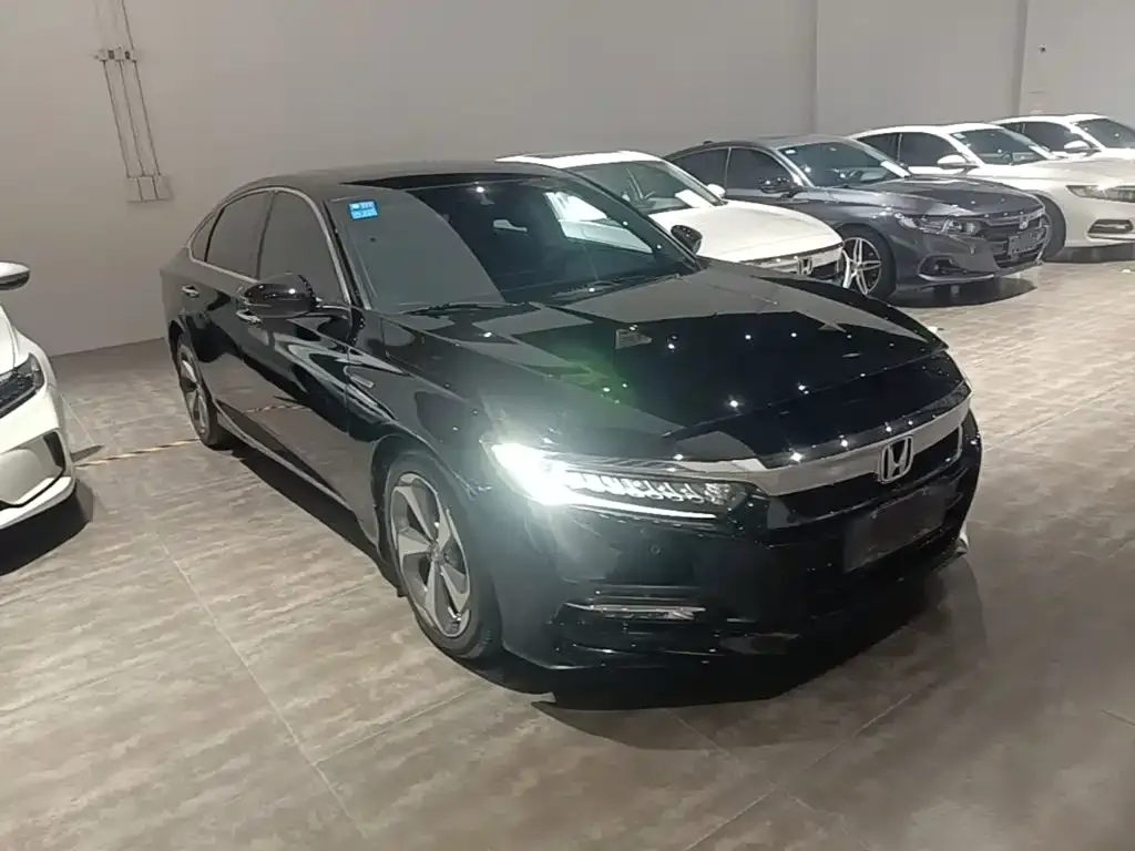 Honda Accord — фото 2