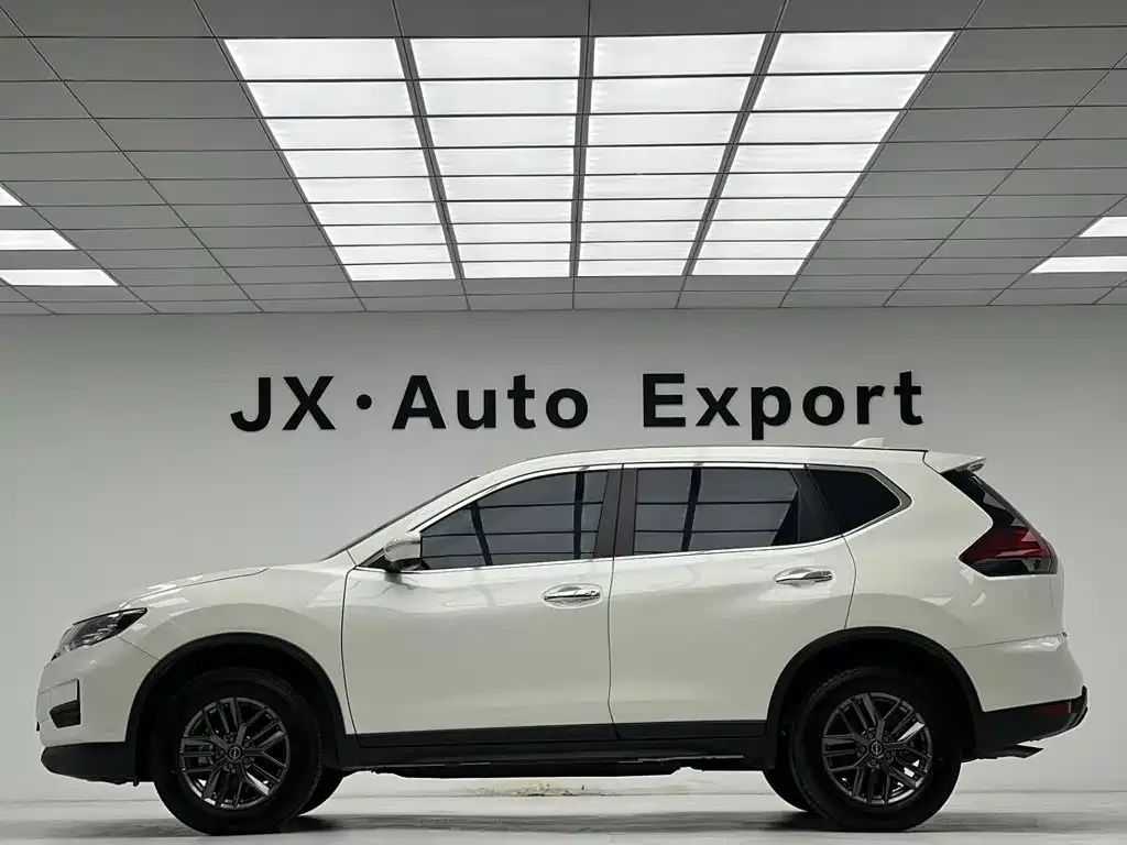 Nissan X-Trail — фото 10