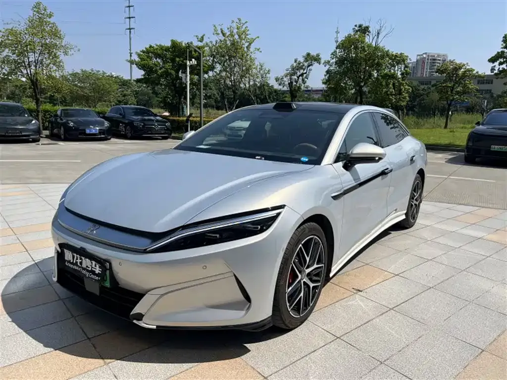 BYD Han L — фото 1