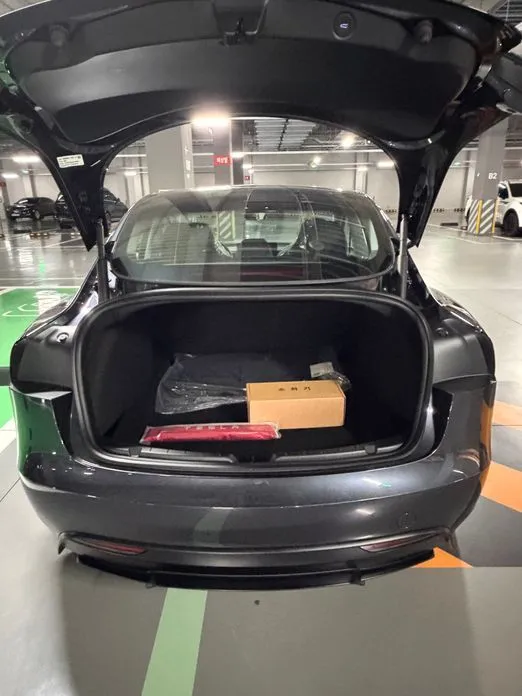 Tesla Model 3 — фото 9