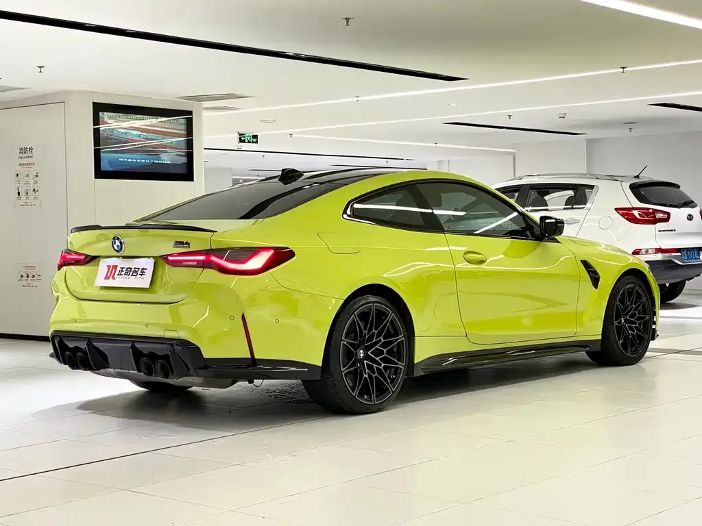 BMW M4 — фото 4