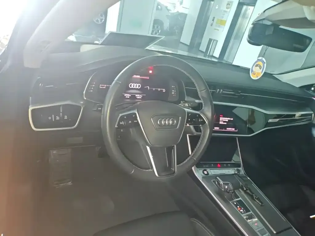 Audi A7 — фото 10