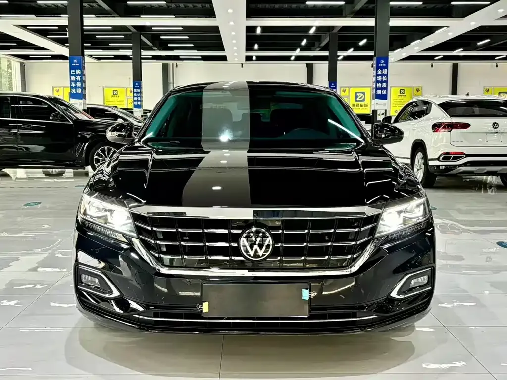Volkswagen Passat — фото 4