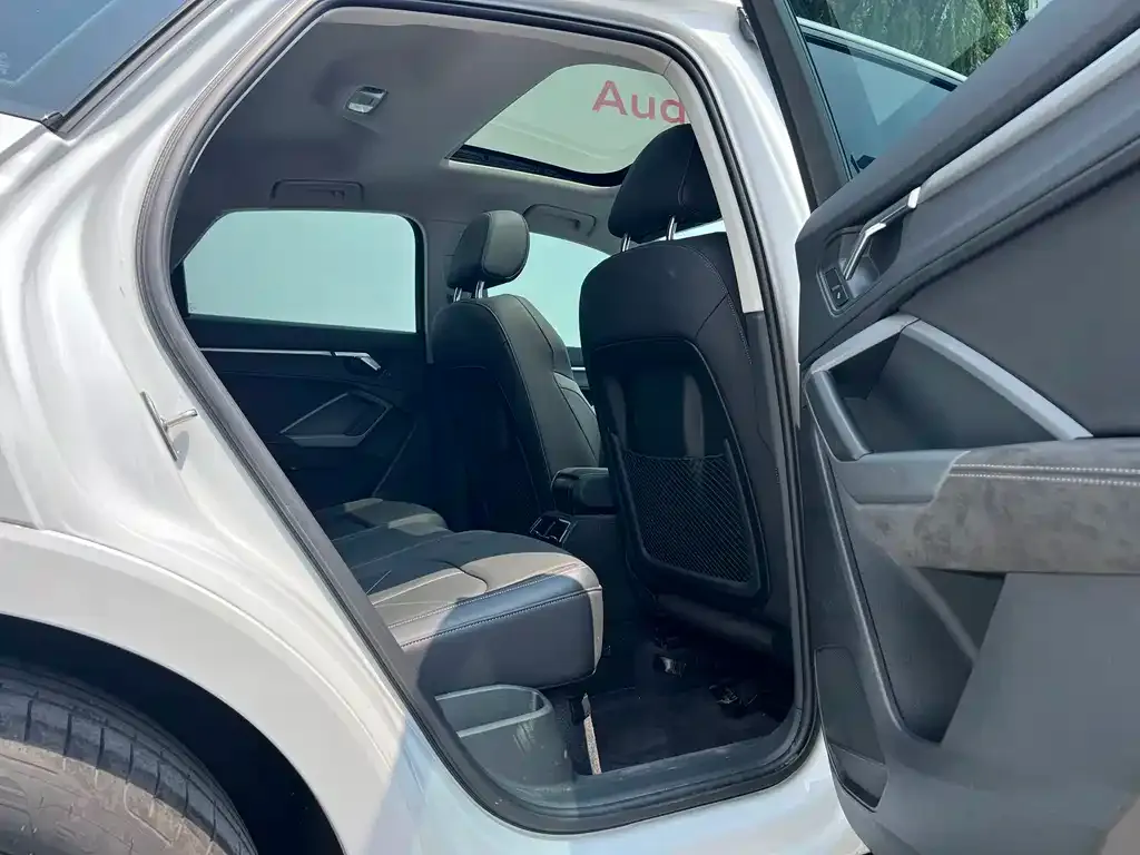 Audi Q3 Sportback — фото 3